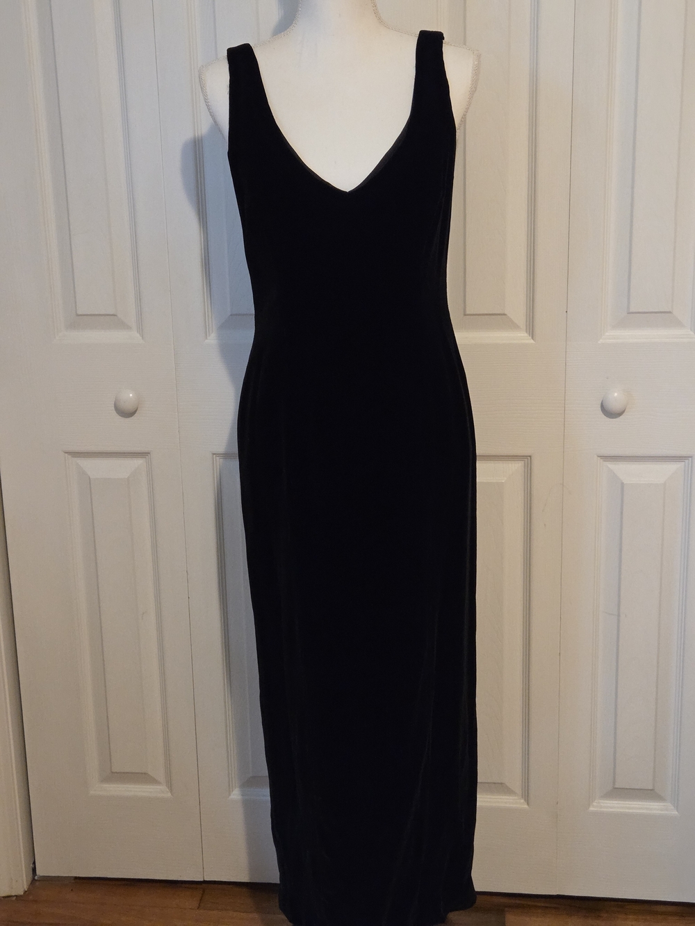 The Limited Black Velvet V‑Neck Maxi Dress